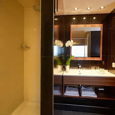 Western Atrium 4*