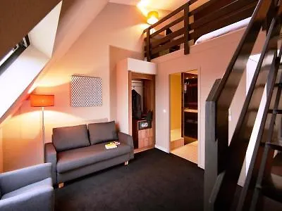 Western Atrium 4*