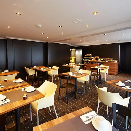 Hotell Western Atrium 4*