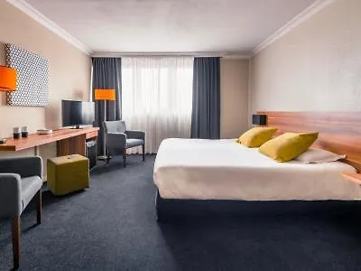 Western Atrium 4*