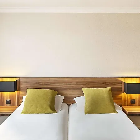Atrium Valence 4*