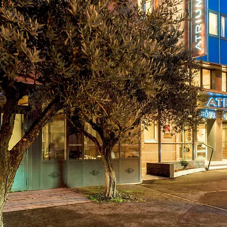 Western Atrium Hotel 4*