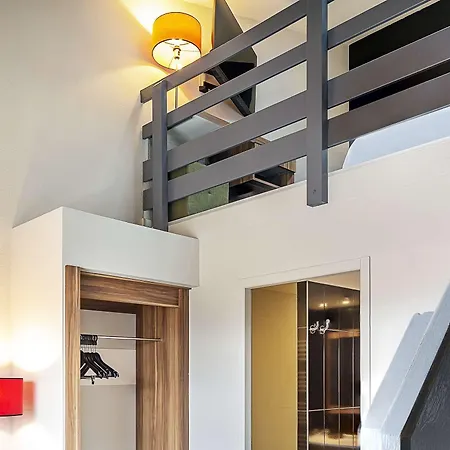 Western Atrium 4* Valence (Drome)