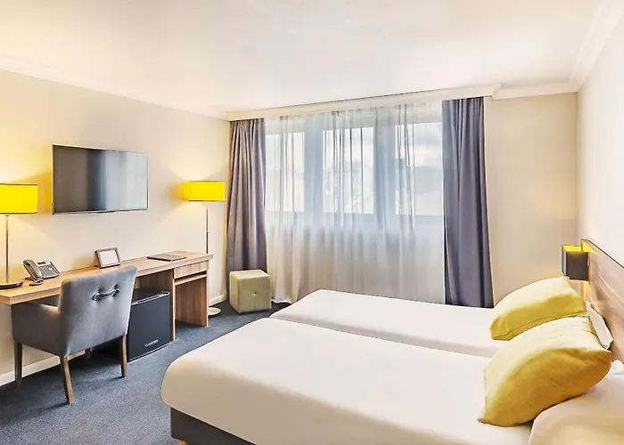 Western Atrium Hotel 4*