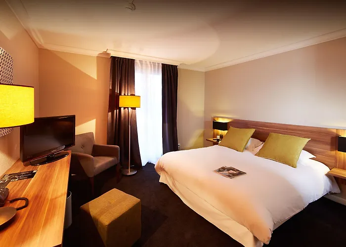 Western Atrium 4* Valence (Drome)