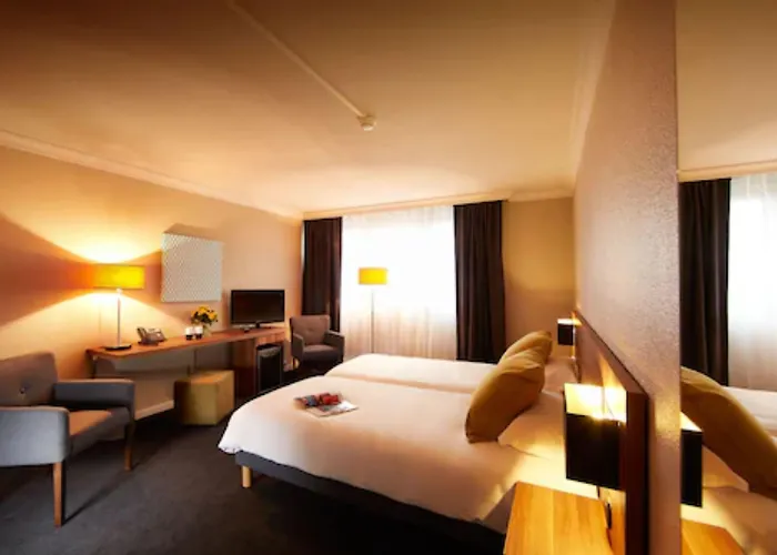 Western Atrium 4*